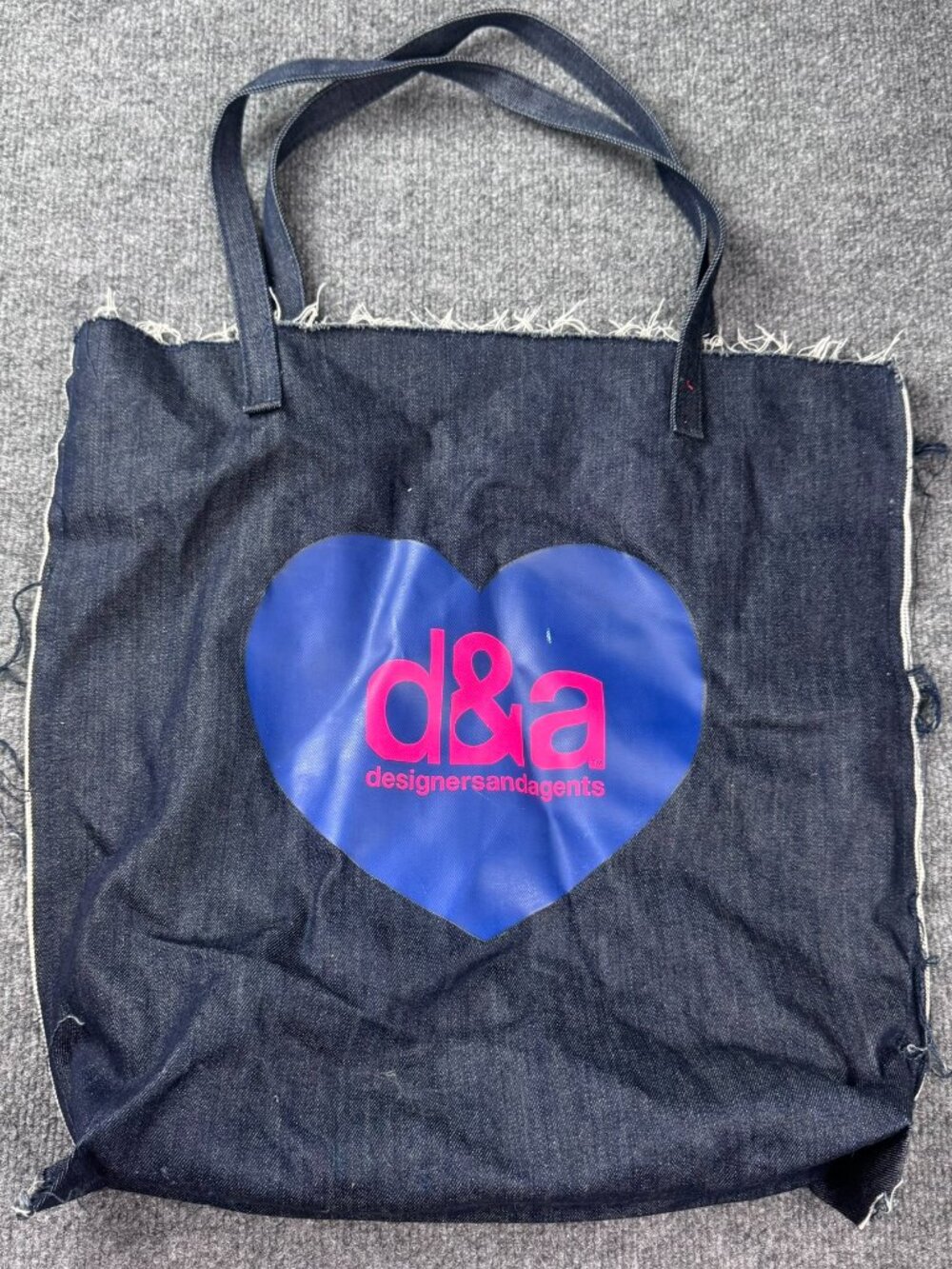 Designers & Agents D&A Denim Raw Hem Tote Bag Selvedge Accent Heart Graphic Blue
